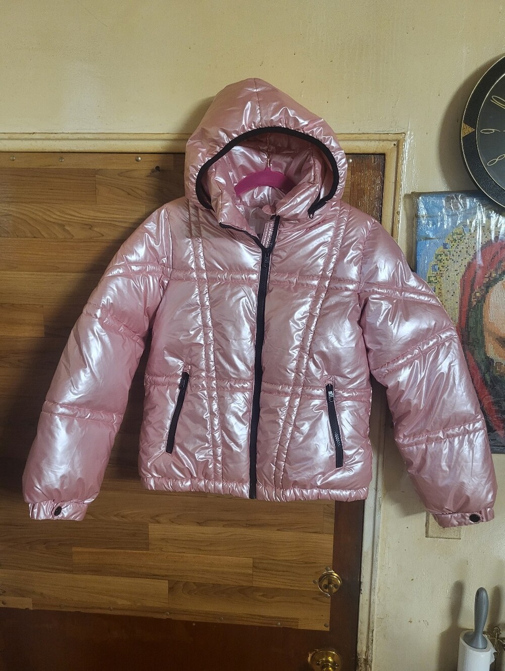 Steve Madden Brand Girls Puffer coat. Size LARGE ( 14-16) Girls